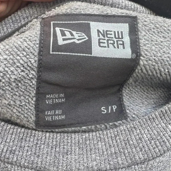 New Era Percect North Slopes Crew Neck Sweatshirt - Picture 6 of 9